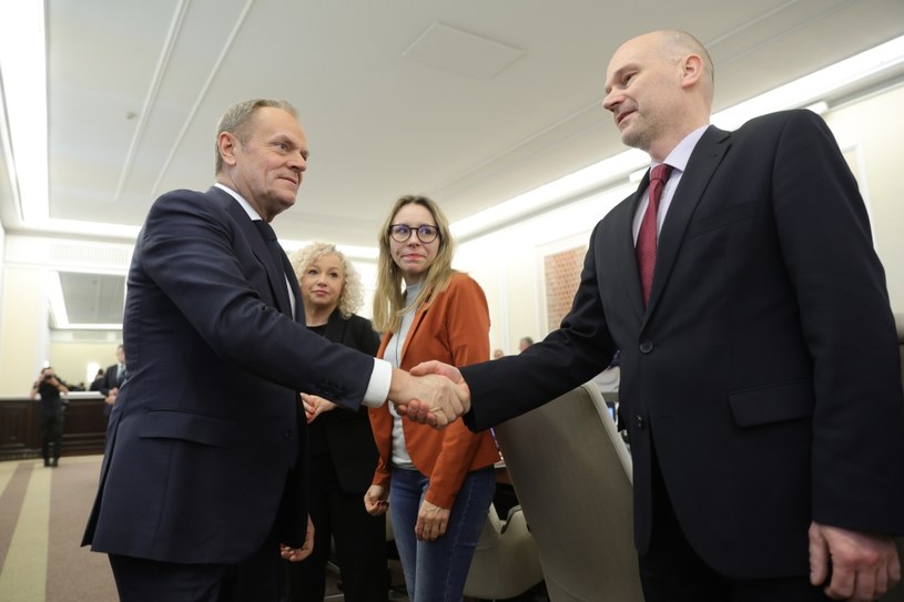 Premier Donald Tusk i minister rozwoju i technologii Krzysztof Hetman / 	Rafał Guz    /PAP