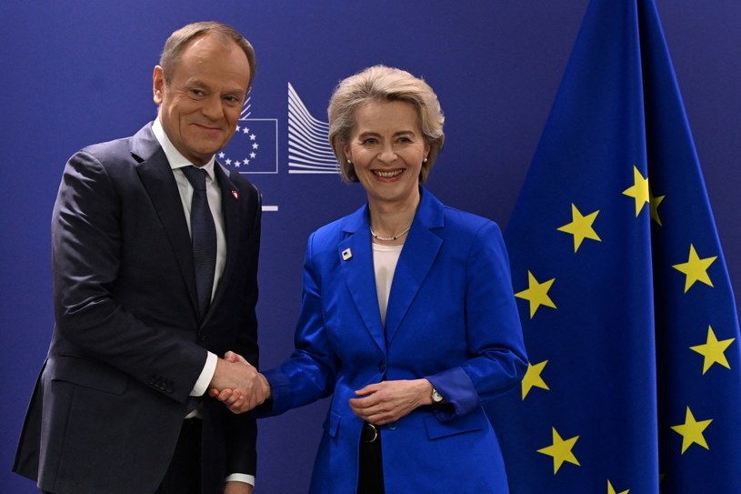 Premier Donald Tusk i przewodnicząca KE Ursula von der Leyen /JOHN THYS /AFP