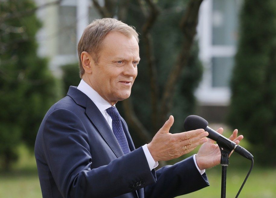 Premier Donald Tusk podczas konferencji prasowej /Paweł Supernak /PAP