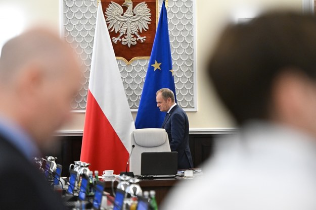 Premier Donald Tusk przed posiedzeniem rządu na zdjęciu ilustracyjnym / 	Radek Pietruszka   /PAP