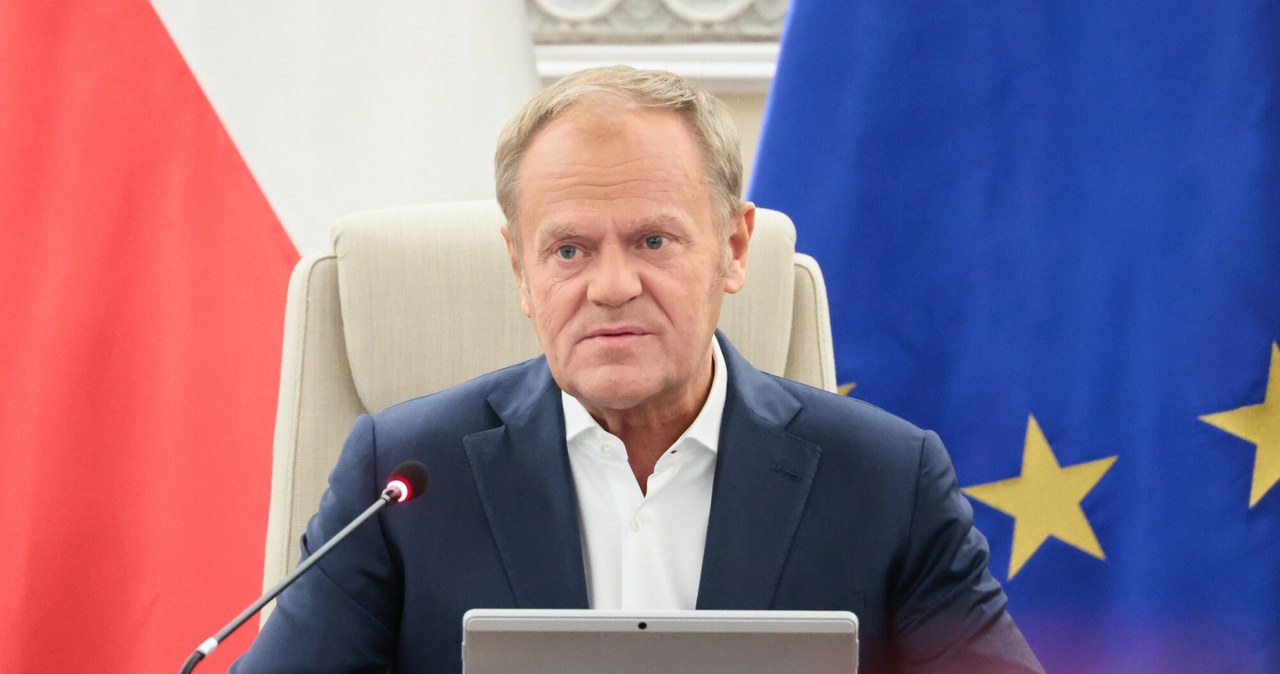 Premier Donald Tusk zapowiedział nową funkcjonalność w mObywatelu dotyczącą możliwości sprawdzenia swojej przyszłej emerytury przez rządową aplikację /Anita Walczewska /Reporter
