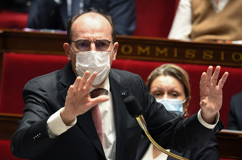 Premier Francji Jean Castex podczas jednej z burzliwych debat w parlamencie dotyczącej wprowadzenia zmian w związku z pandemią /AFP