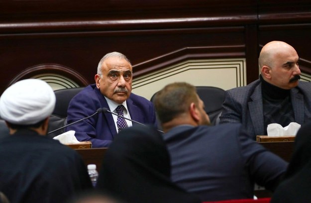 Premier Iraku podczas posiedzenia w parlamencie /PRIME MINISTER OFFICE HANDOUT /PAP/EPA