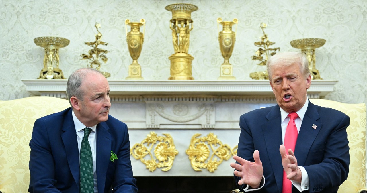 Premier Irlandii Michael Martin oraz prezydent USA Donald Trump /MANDEL NGAN /AFP