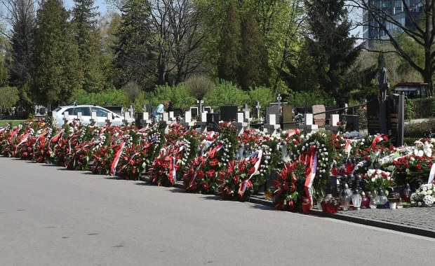 Premier: Jeśli prokuratura podjęła decyzję o ekshumacji, nikt inny nie może ingerować