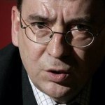 Premier: Kamińskiemu należy się premia