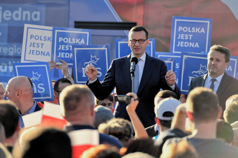 Premier Mateusz Morawiecki (C) / 	Piotr Polak    /PAP