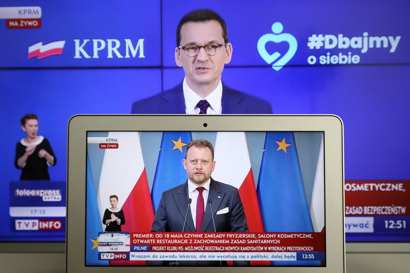Premier Mateusz Morawiecki (góra) oraz minister zdrowia Łukasz Szumowski /Paweł Supernak /PAP