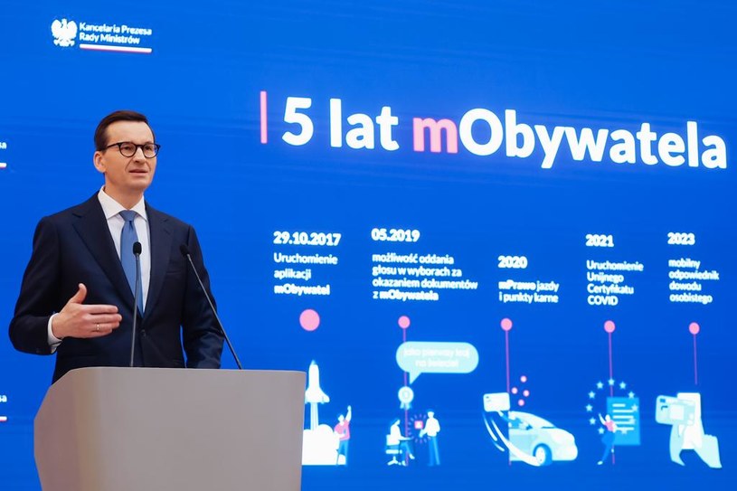 Premier Mateusz Morawiecki ogłosił, że budżet miał po styczniu 11 mld zł nadwyżki /KPRM /