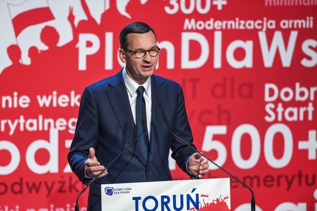 Premier Mateusz Morawiecki podczas konwencji regionalnej Prawa i Sprawiedliwości w Toruniu /Paweł Skraba /PAP