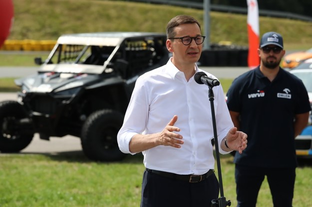 Premier Mateusz Morawiecki podczas pikniku poświęconego zwiększeniu bezpieczeństwa na polskich drogach / 	Tomasz Gzell    /PAP