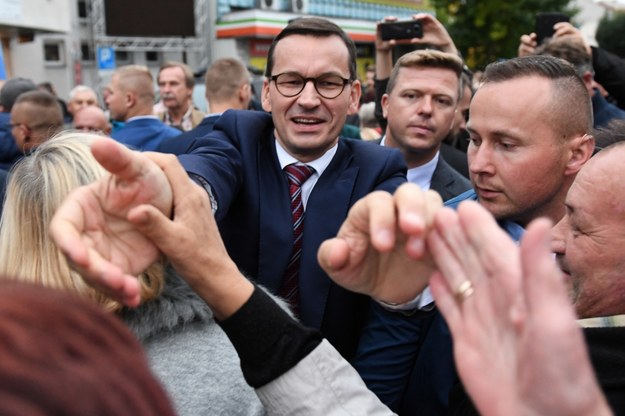 Premier Mateusz Morawiecki podczas spotkania wyborczego Prawa i Sprawiedliwości w Lubartowie /Wojciech Pacewicz /PAP