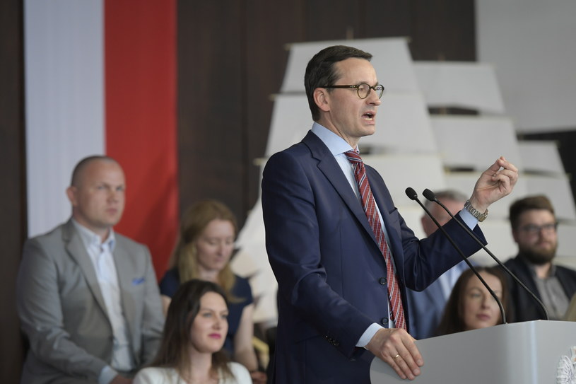Premier Mateusz Morawiecki podczas spotkania z mieszkańcami Gdańska /Adam Warżawa /PAP