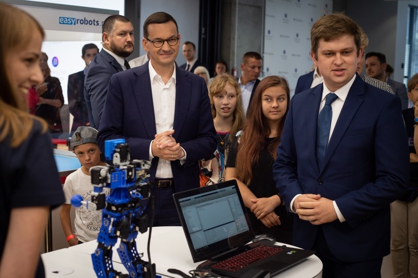 Premier Mateusz Morawiecki przyglądał się zajęciom w CDT, fot. FW /INTERIA.PL