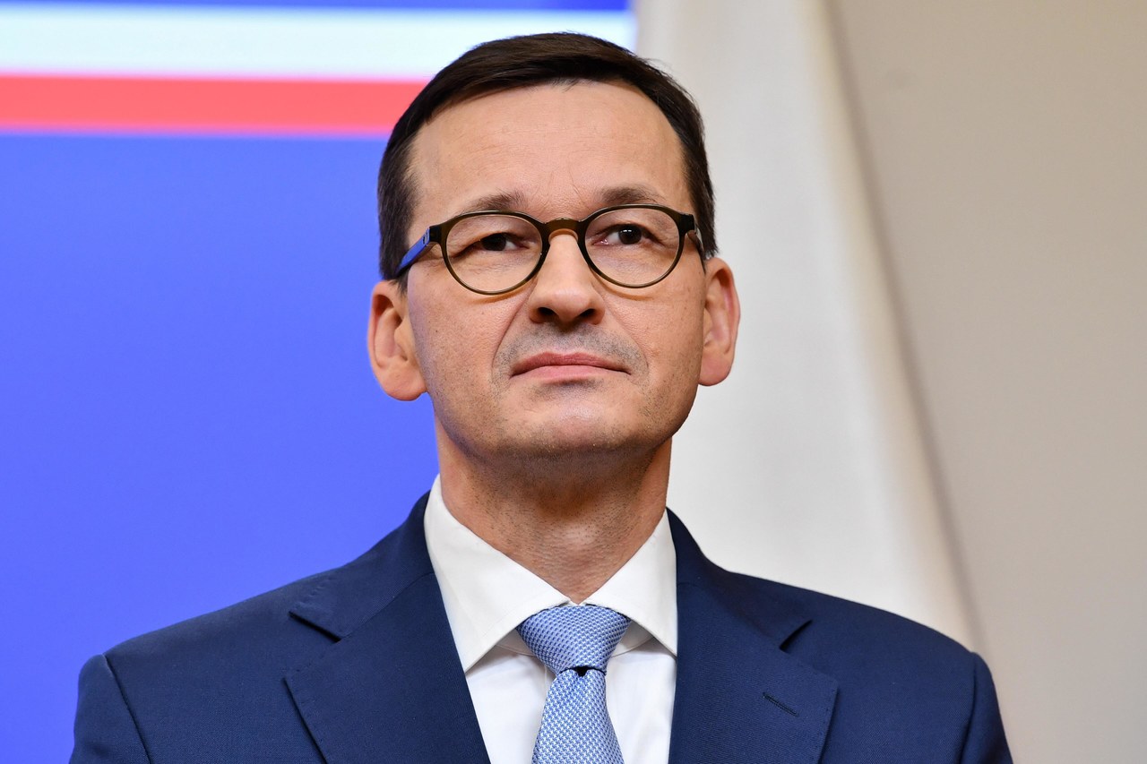 Premier Mateusz Morawiecki: Rozważamy wprowadzenie dalej idących restrykcji