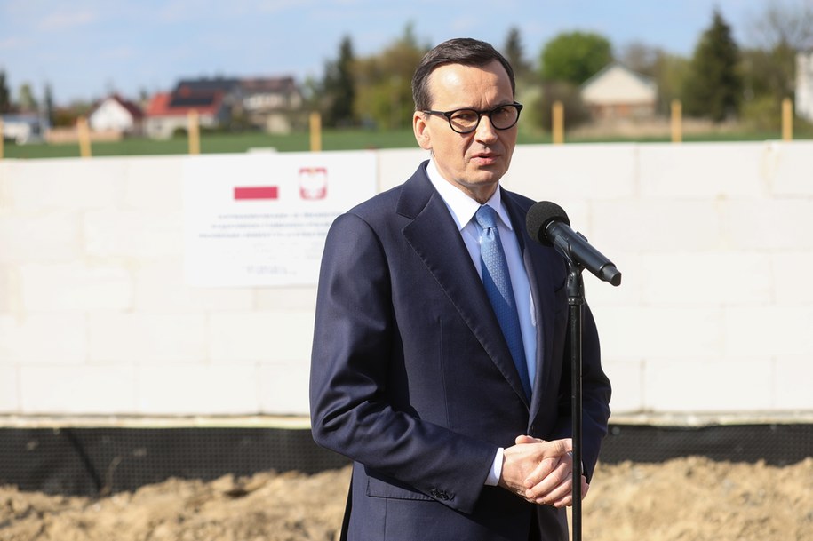 Premier Mateusz Morawiecki w Staroźrebach / 	Rafał Guz    /PAP