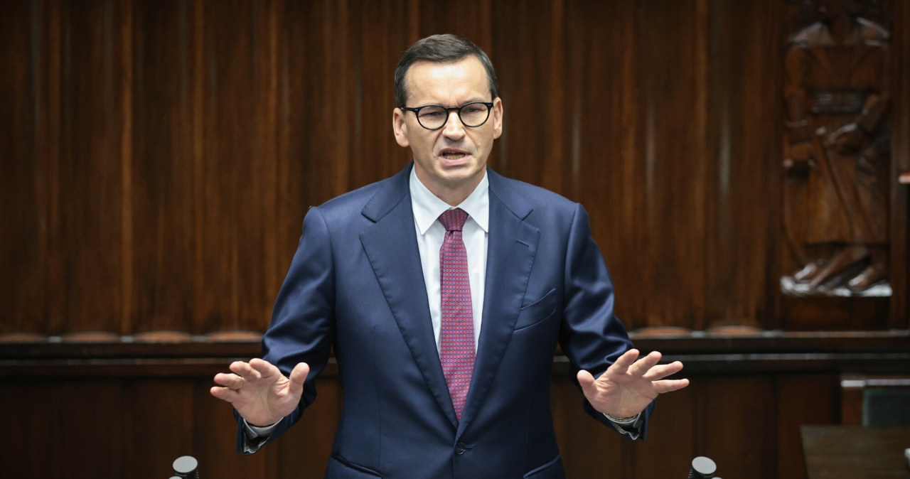 Premier Mateusz Morawiecki zainwestował w obligacje Skarbu Państwa. Szef rządu deklaruje, że dochody z odsetek przekazuje na cele charytatywne /Tomasz Jastrzebowski/REPORTER /East News