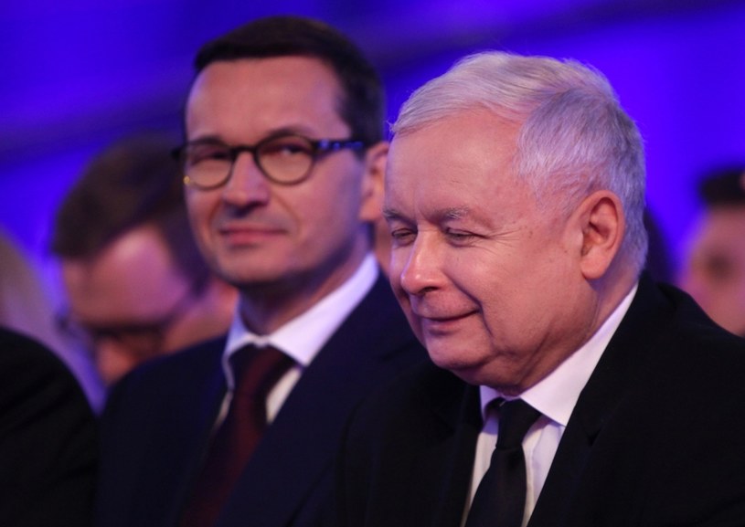 Premier Morawiecki w towarzystwie prezesa PiS /Stefan Maszewski /Reporter