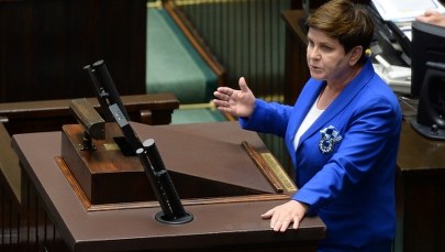 Premier o opłacie paliwowej: Będą pieniądze na drogi do każdego domu w Polsce
