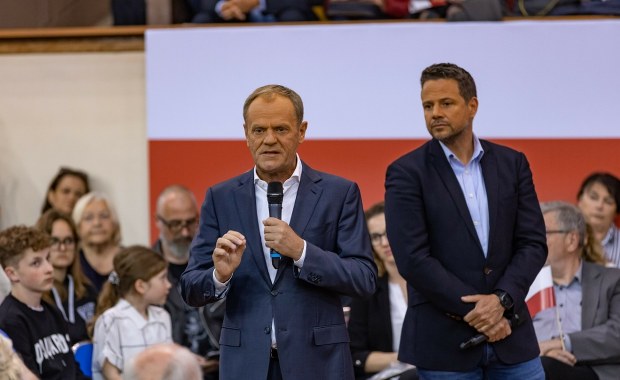 Premier ostro o awanturze ws. nocnej prohibicji w Warszawie