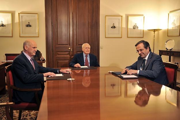 Premier Papandreou, premier Papoulias I szef opozycji Samaras /AFP