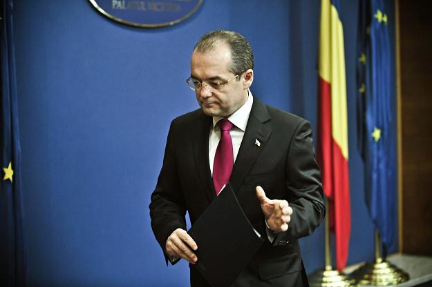Premier Rumunii Emil Boc ogłosił w poniedziałek dymisję swojego rządu /AFP