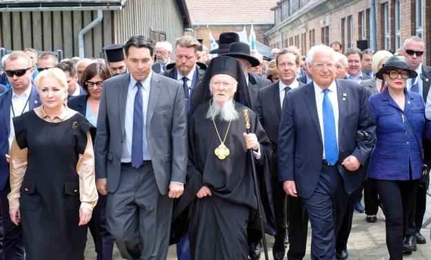 Premier Rumunii Viorica Dancila, patriarcha Konstantynopola Bartłomiej, ambasador USA w Izraelu David M. Friedman, ambasador USA w Polsce Georgette Mosbacher wśród uczestników 28. Marsz Żywych /Andrzej  Grygiel /PAP