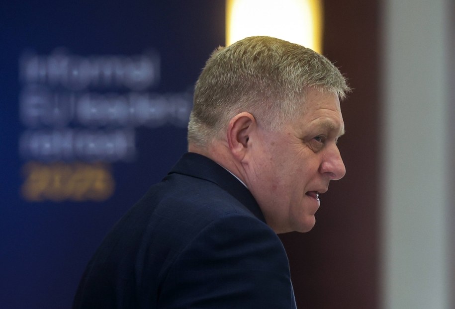 Premier Słowacji Robert Fico w lutym tego roku /EPA/OLIVIER HOSLET /PAP