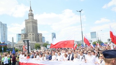 Premier Tusk zaprasza byłych premierów, zapowiada marsz. "Jarosław chyba nie odmówi?"
