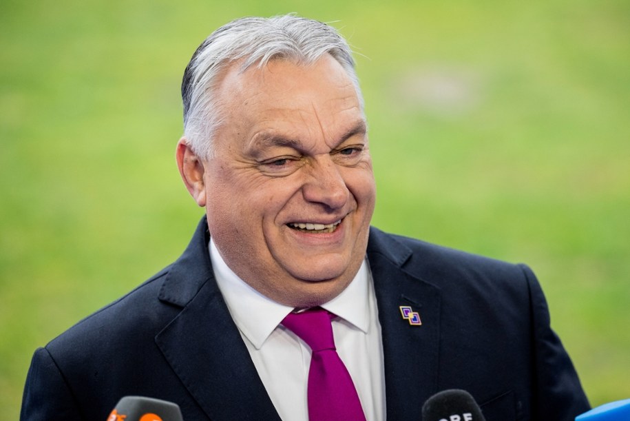 Premier Węgier Viktor Orban po przyjeździe na zamek Alden Biesen w miejscowości Rijkhoven w Belgii / 	Wiktor Dąbkowski    /PAP