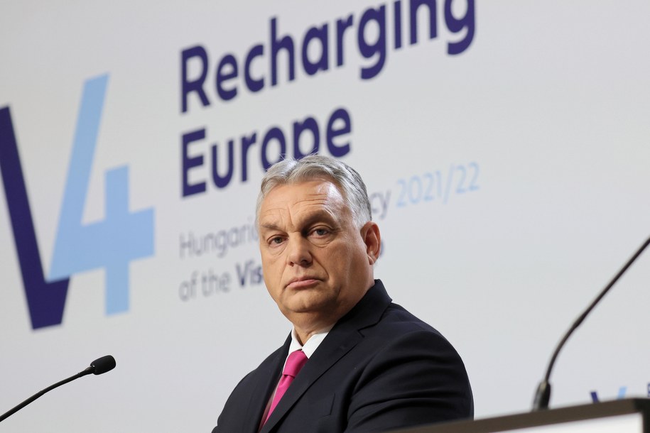 Premier Węgier Viktor Orban podczas konferencji prasowej po spotkaniu szefów rządów V4 w Budapeszcie - listopad 2021 / 	Leszek Szymański    /PAP