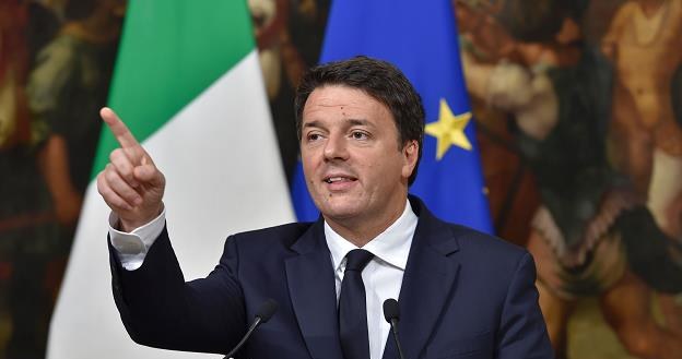 Premier Włoch czeka na referendum /AFP