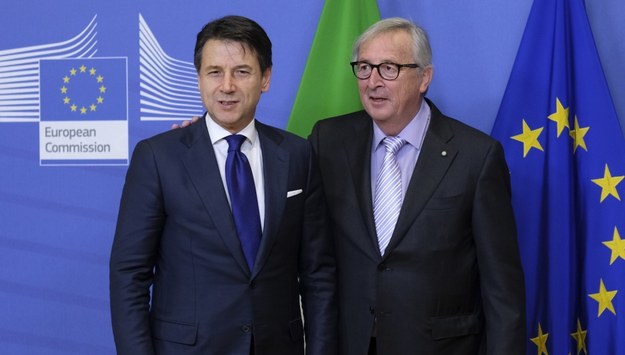 Premier Włoch Giuseppe Conte i szef KE Jean-Claude Juncker /OLIVIER HOSLET /PAP/EPA