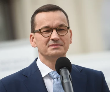 Premier zapowiada ponad 200 mld zł na inwestycje w całym kraju