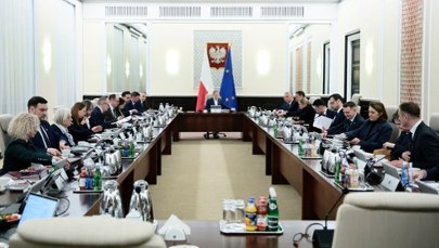 Premier zapowiada rekonstrukcję rządu. "Będzie mniej ministrów"