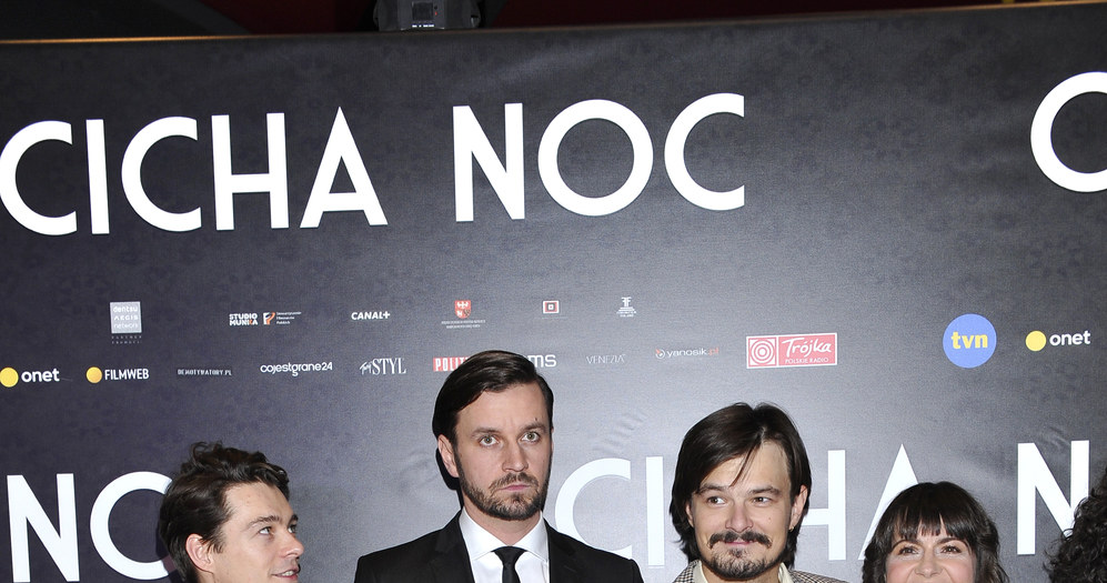 Premiera filmu "Cicha Noc". Na zdjęciu: Tomasz Ziętek, Piotr Domalewski, Dawid Ogrodnik, Agnieszka Suchora /Niemiec /AKPA