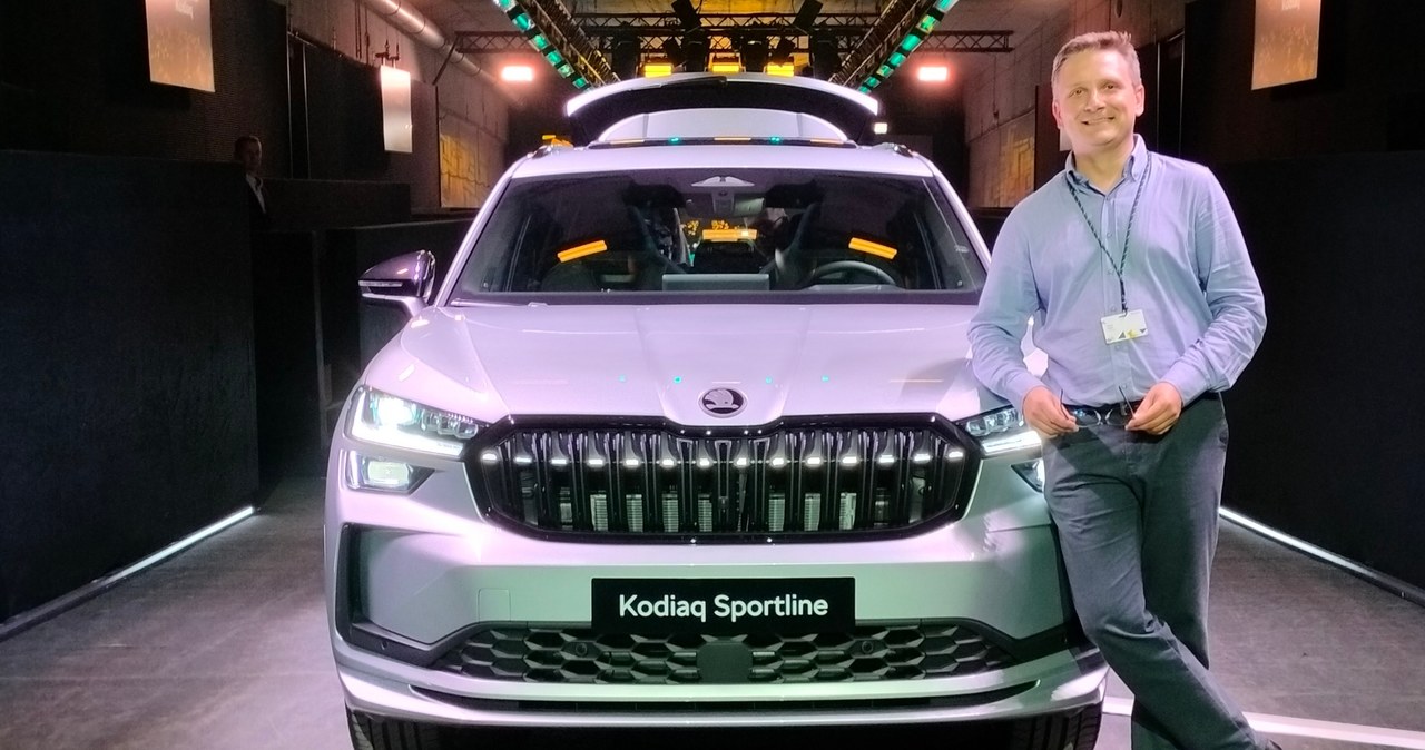 Premiera nowej Skody Kodiaq w Berlinie. "Odbłyski"na osłonie chłodnicy to nie refleksy - to specjalny panel LED /INTERIA.PL