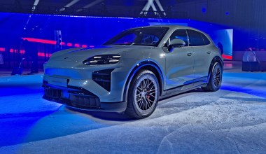 Premiera Porsche Cayenne Electric w Krakowie. 1156 KM na lodowisku