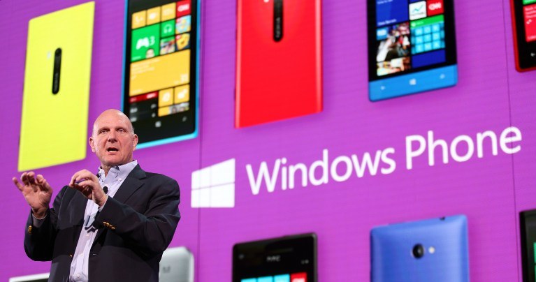 Premiera Windows Phone 8 w San Francisco - na scenie Steve Ballmer, szef Microsoft /AFP