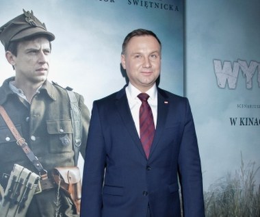 Premierową projekcję filmu zaszczycił Prezydent RP Andrzej Duda, a także wicemarszałek Sejmu Ryszard Terlecki, minister spraw wewnętrznych i administracji Mariusz Błaszczak oraz minister kultury i dziedzictwa narodowego Piotr Gliński. 