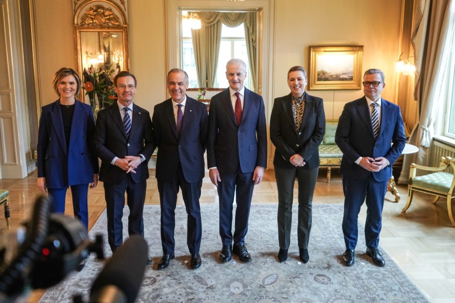 Premierzy pięciu państw nordyckich oraz Kanady na spotkaniu w Oslo /Thomas Fure /PAP/EPA