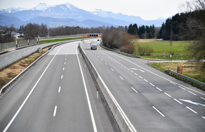Premierzy Polski i Ukrainy omawiali budowę autostrady prowadzącej od Krakowa do Równego. /zdjęcie ilustracyjne/ /AFP