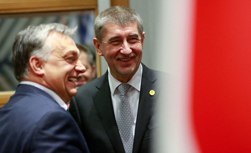 Premierzy Węgier i Czech, Viktor Orban i Andrej Babisz /AFP