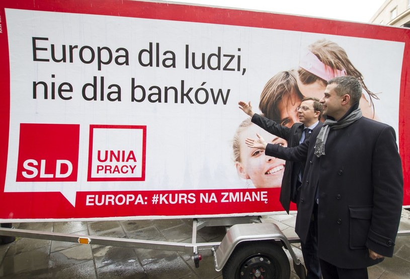 Prezentacja billboardu w kampanii wyborczej SLD-UP /Krystian Dobuszyński /Reporter