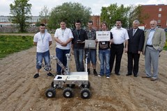 Prezentacja łazika marsjańskiego w Politechnice Białostockiej