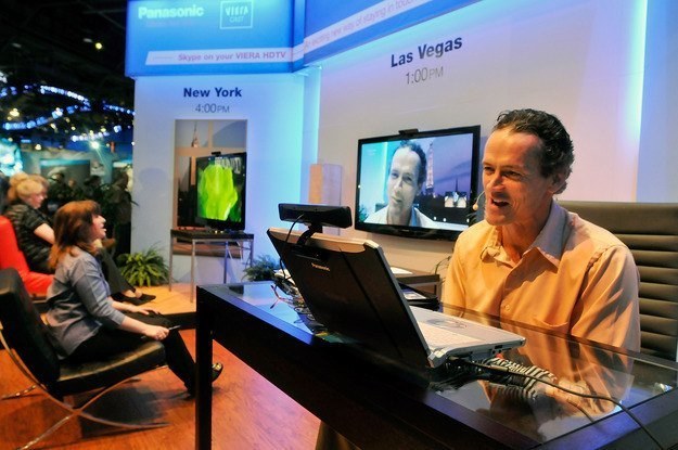 Prezentacja możliwości Skype i specjalnych telewizorów Panasonic podczas konferencji w Las Vegas /AFP