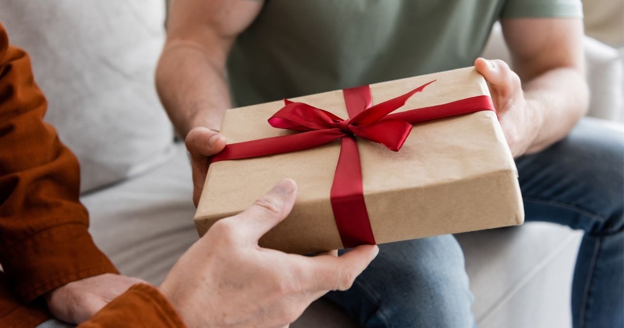 Prezenty na Dzień Ojca w Biedronce! /adobestock /INTERIA.PL