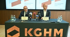 Prezes KGHM odwołany, akcje w dół. Wkracza UKNF