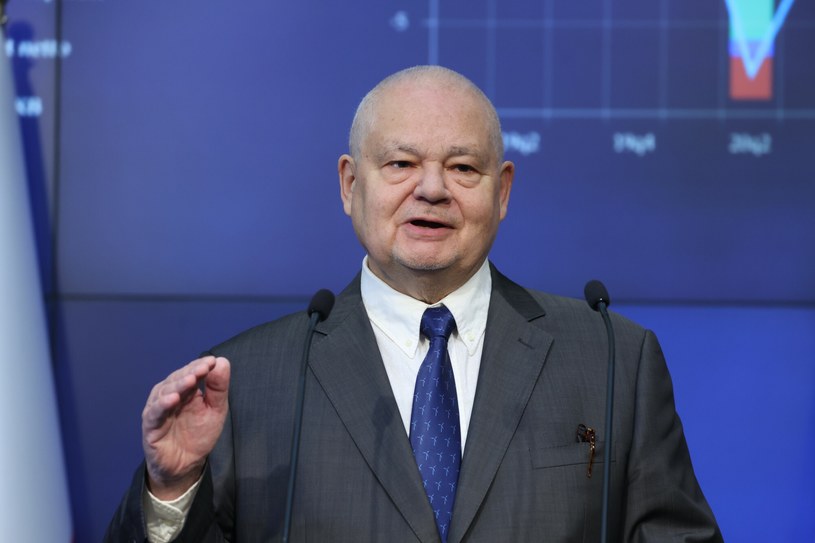 Prezes NBP i przewodniczący RPP Adam Glapiński sygnalizował, że nie należy spodziewać się obniżek stóp procentowych, być może nawet w całym 2024 roku /Jacek Domiński /Reporter