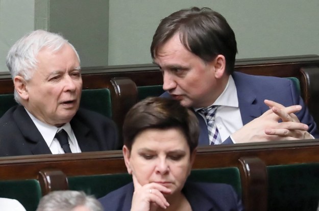 Prezes PiS Jarosław Kaczyński i lider Solidarnej Polski, minister sprawiedliwości Zbigniew Ziobro / 	Tomasz Gzell    /PAP